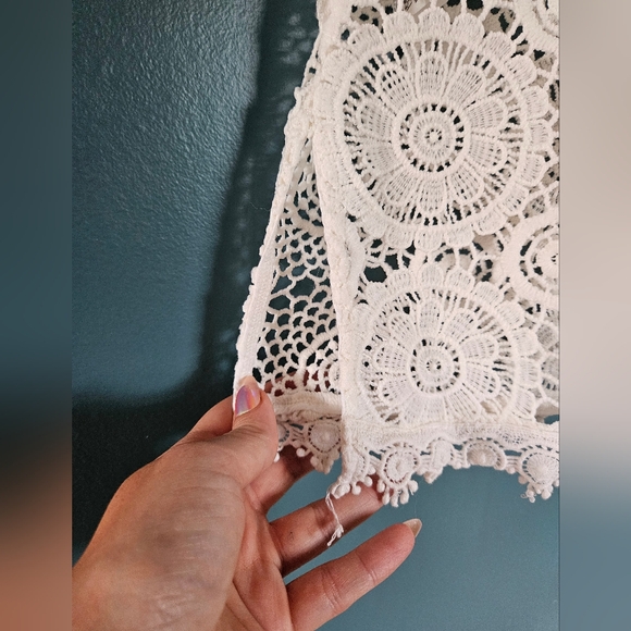 NWOT Abercrombie and Fitch crochet cover up/top size xs-s - Picture 6 of 9